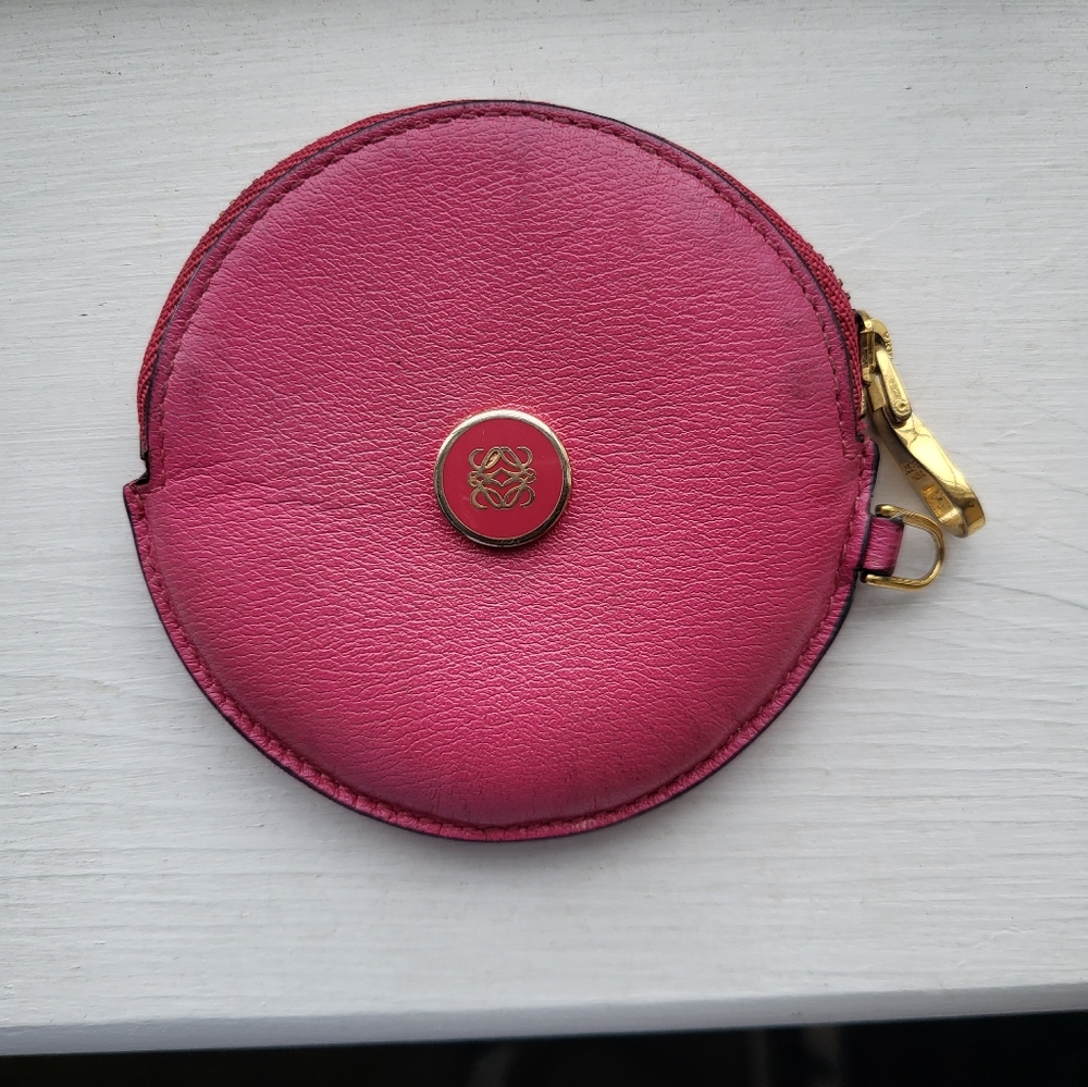 Authentic Pre-loved Loewe pink coin purse